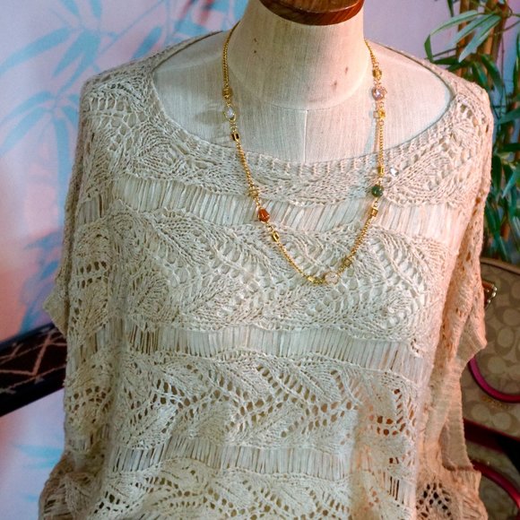 VERTIGO BLOUSE ,COLOR BEIGE ,SIXE XL (PREOWNED) - Picture 6 of 8